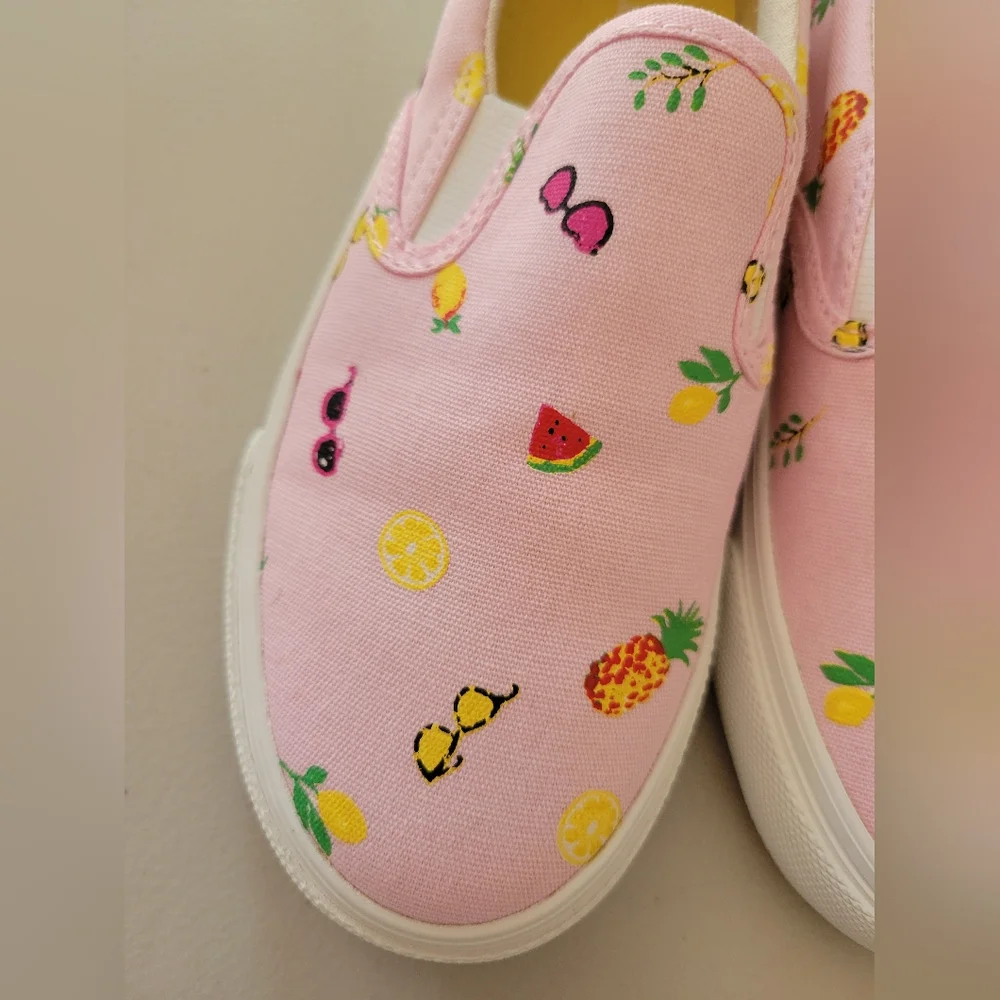 NWT Canvas Slip On Sneakers  Girls 1Y (Little Girl)  Old Navy